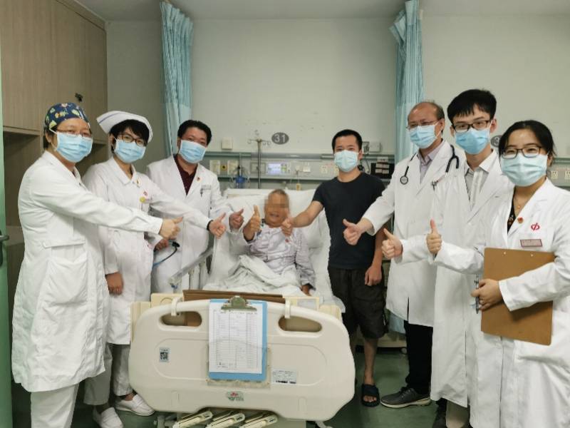 团队|毫米级伤口为心脏换“门闩”，广东团队经导管实施瓣中瓣置换