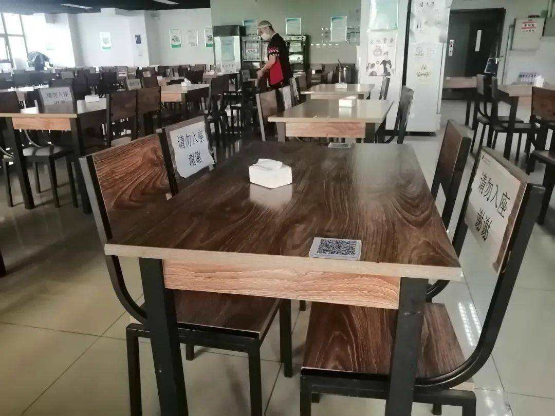 餐馆食堂实行隔位就坐北京经开区市场防疫工作组各成员单位主要承担