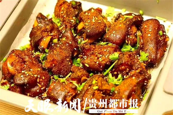 游青岩古镇享将军豪宴品甲胄雪糕