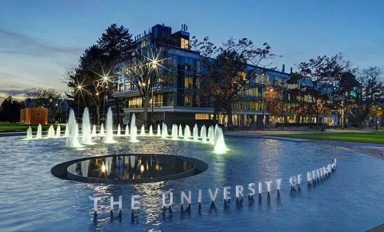 加拿大计算机专业介绍及院校推荐,最长8个月带薪实习