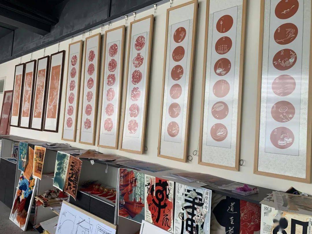 通过参观剪纸工作室也学习到很多知识第三周:用ai信息可视化排版设计