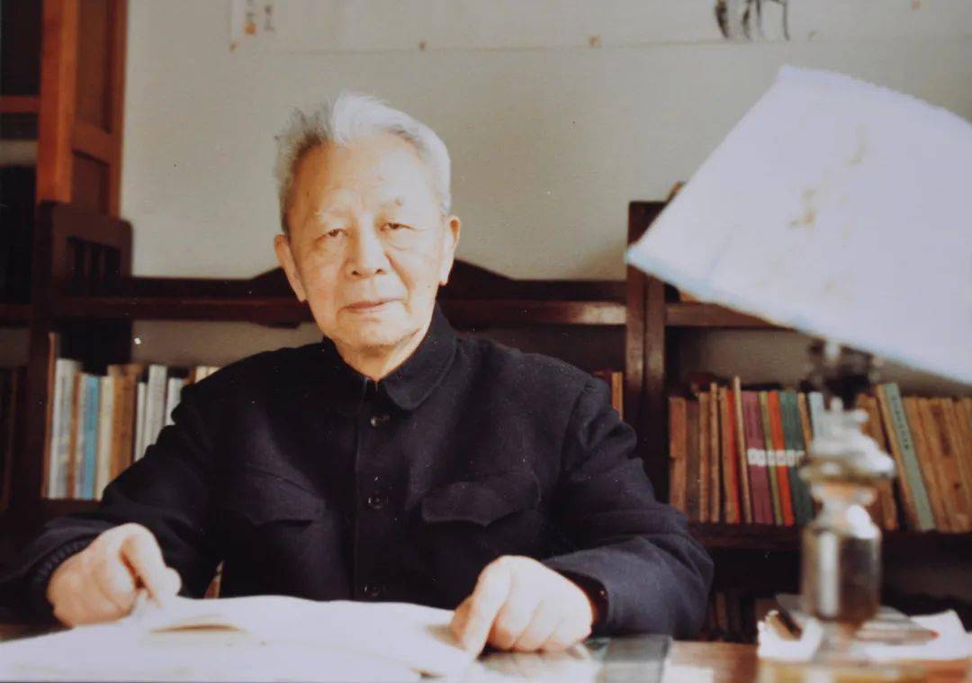 轶事钩沉贺麟清华中文校歌之真义书后