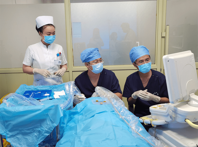 治疗|甲状旁腺腺瘤引发生命危机 微创消融术轻松解决