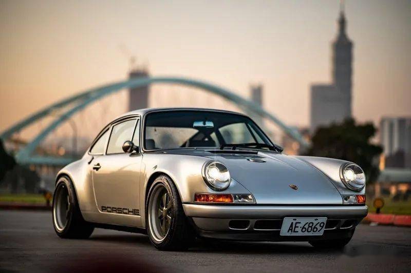 到底是有什么魅力能让porsche964经典气冷引擎保时捷居然这么抢手还供