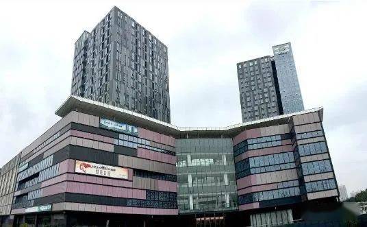 这样一来,济宁城区坐拥三座万达广场的城市格局已经形成.