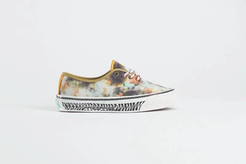 品牌|上次 6000 元的 Vans 联名又来了！本月新鞋一个比一个难抢！有双今天就登记！