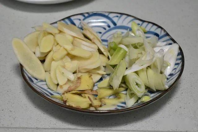 子姜怎样做 5737159a8a24483da09954ef3858bece.jpeg