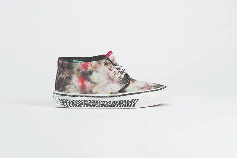 品牌|上次 6000 元的 Vans 联名又来了！本月新鞋一个比一个难抢！有双今天就登记！