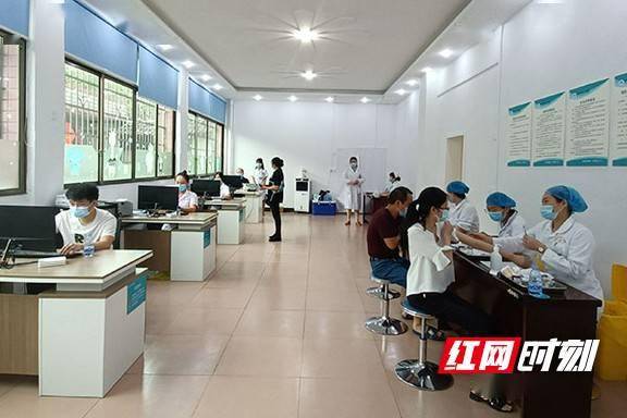 保障|速度！益阳院地四天共建新冠疫苗接种点
