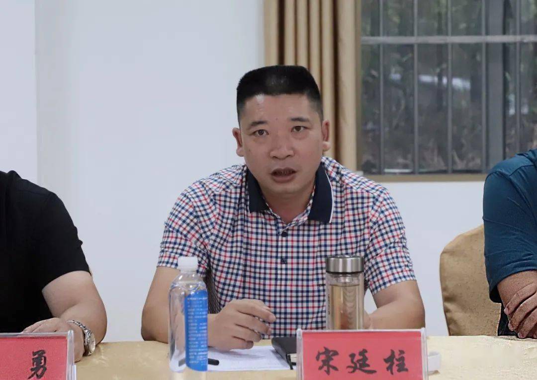 宋廷柱到玉溪通海考察蔬菜产业