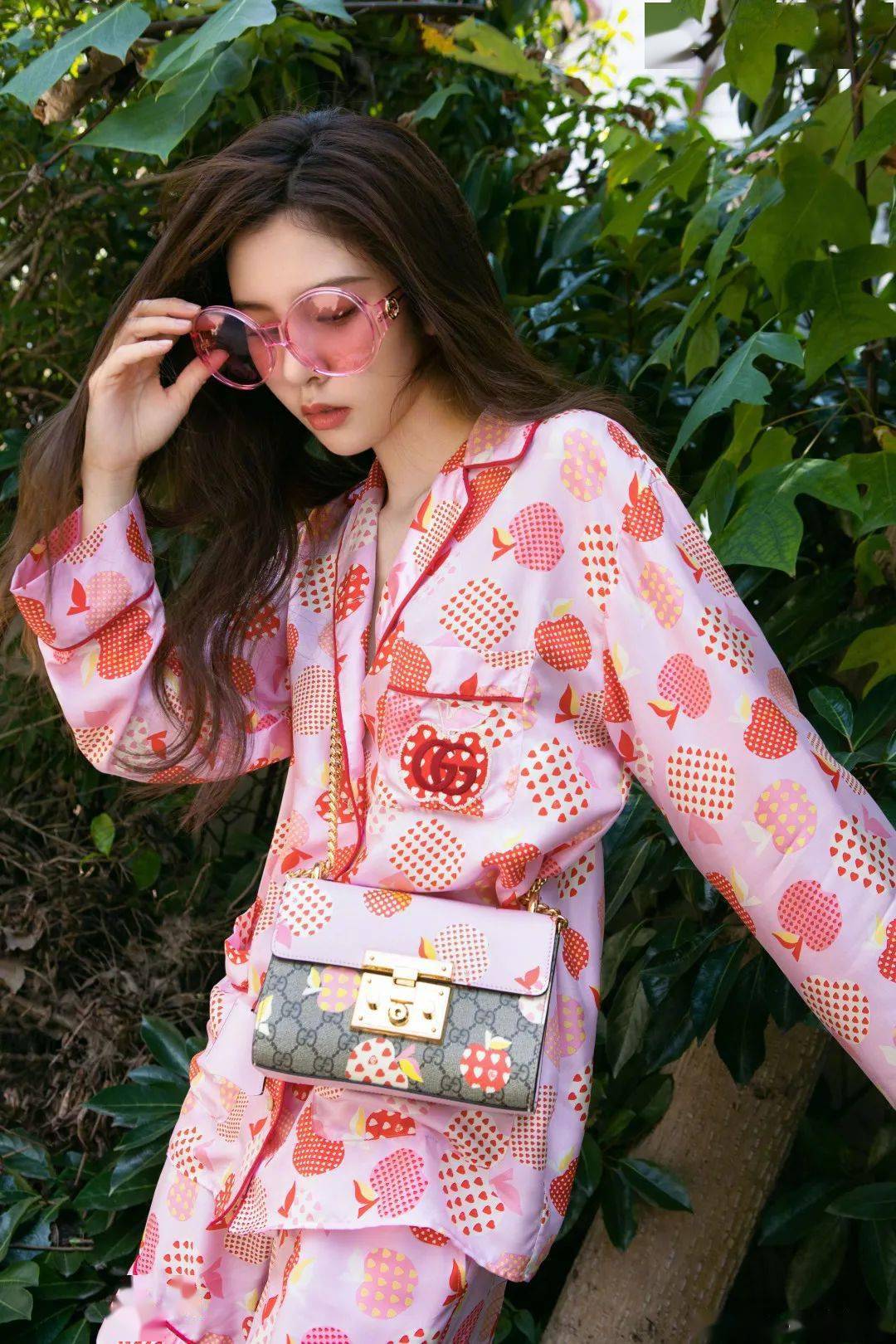 伊丽莎白·泰勒|乔晶晶于途的高甜戏，全被它抢镜了！