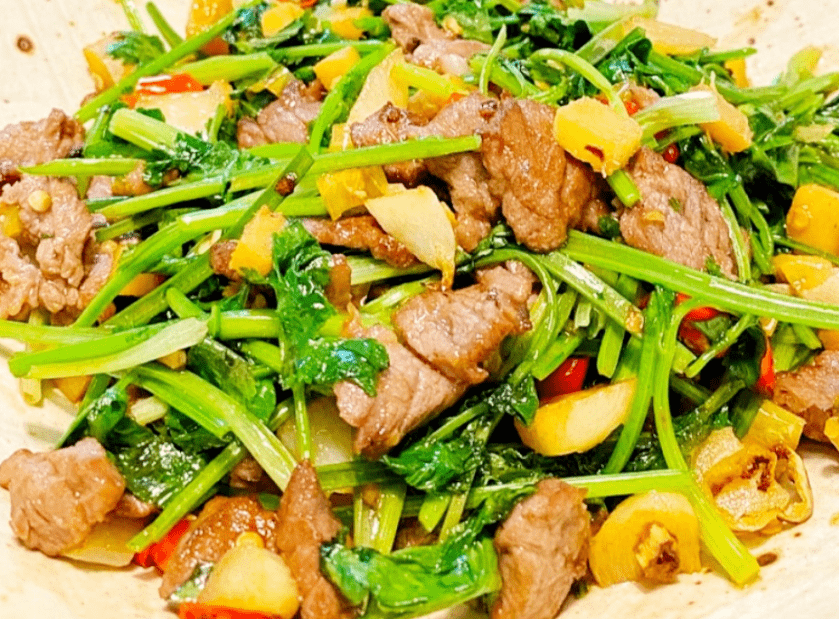 秋天了,别只知道吃山药,多吃这青菜,开胃醒脾,鲜香浓郁很好吃_香菜