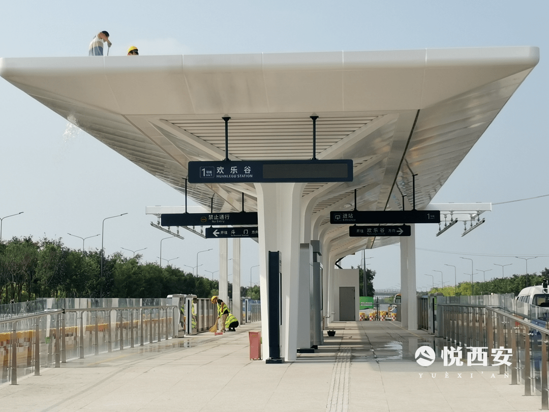 西咸"智轨"多图曝光,车长30米,虚拟轨道!_车站