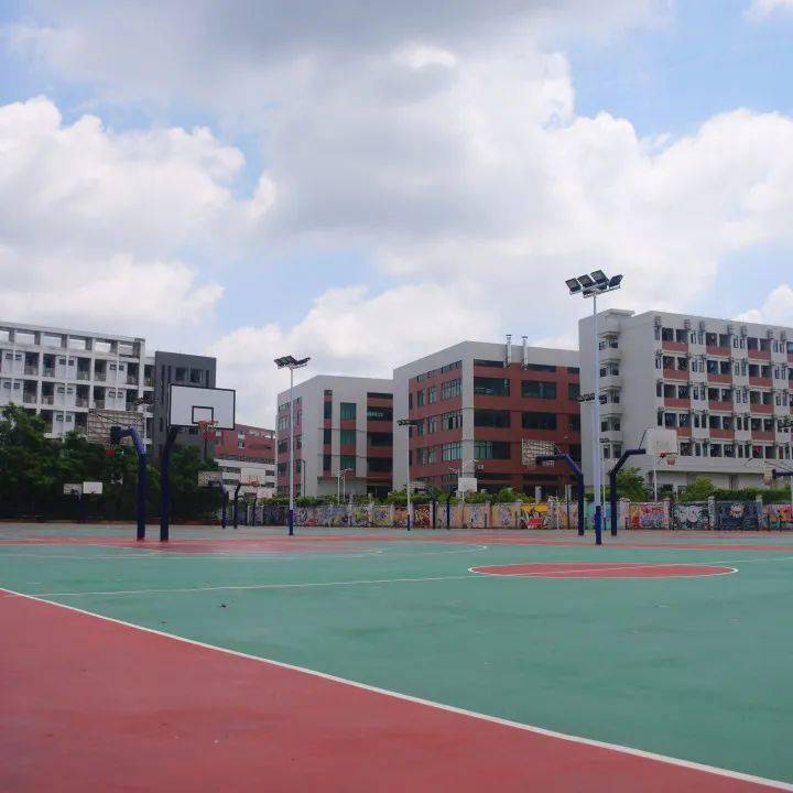 转载来看看暑假的广州软件学院美景吧