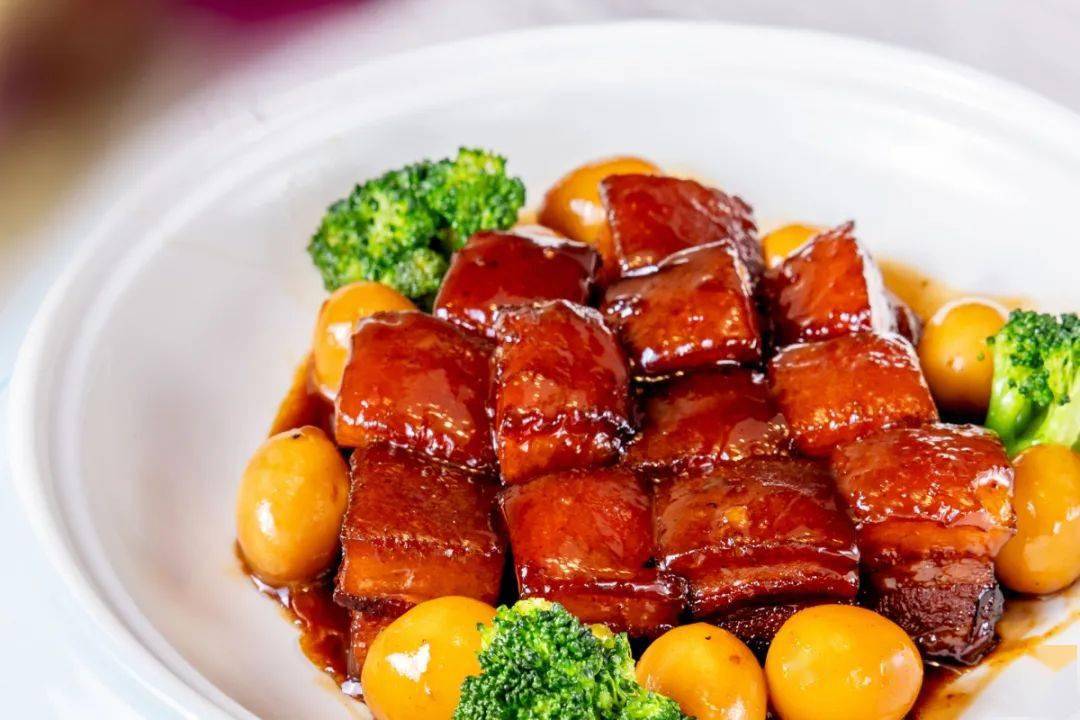 精品鲍鱼红烧肉每个地方的红烧肉都有不一样的韵味红烧肉代表