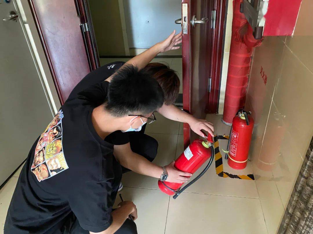 三槐家园社区开展楼道消防安全专项检查