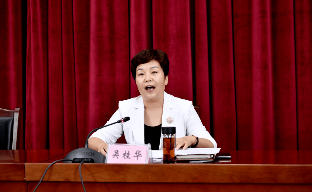 市委常委,宣传部部长,市第三届运动会组委会主任袁敏出席并宣布广元