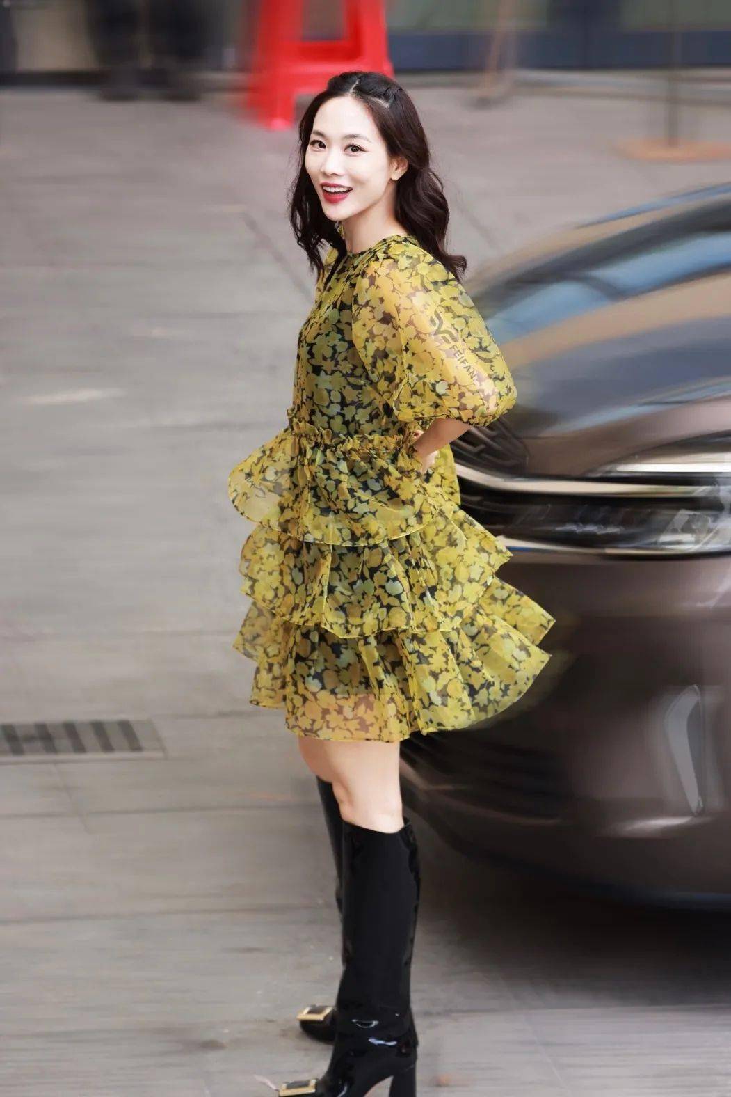 设计|一条娃娃裙，让女明星撞衫率显著提升！