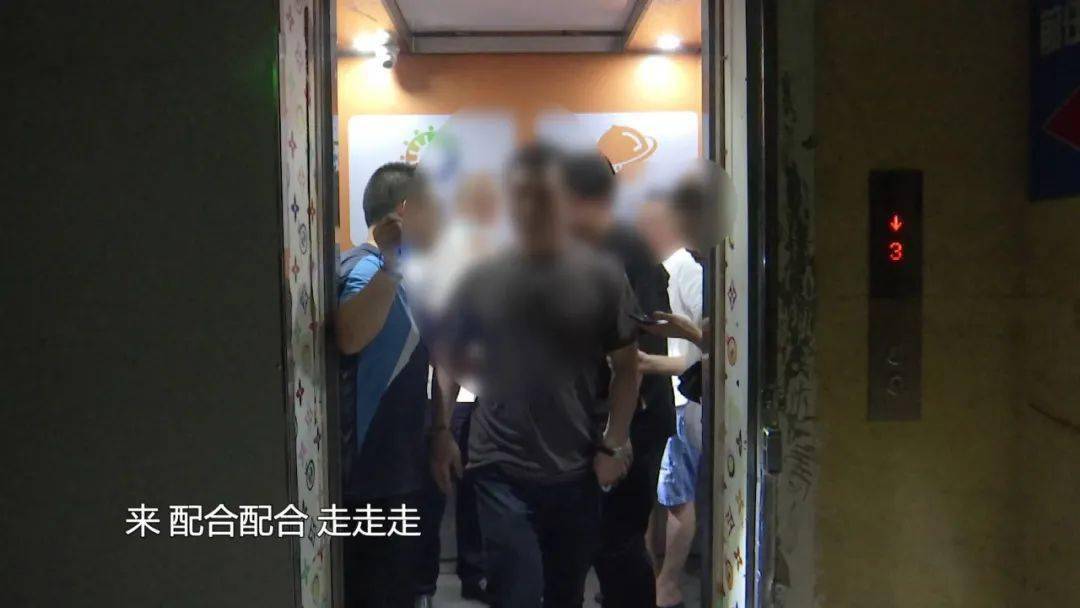 台湾惊现生父半夜弃婴事件，24岁父亲狠心丢下婴儿在KTV楼下