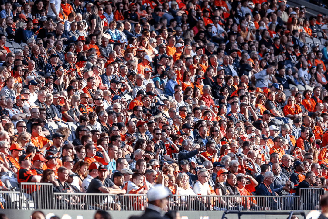 bc省本周4场大型聚会!数万人参加还不戴口罩!周一确诊数要狂飙