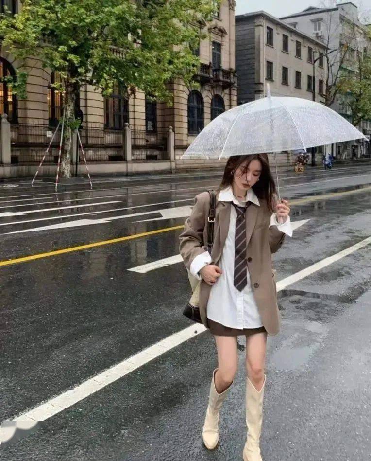 下半身|送你一份穿不腻的初秋穿搭模板！高级又吸睛！