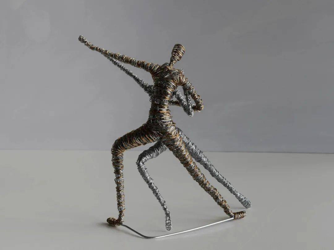 具有生命力的金属丝katerinaharitopoulou