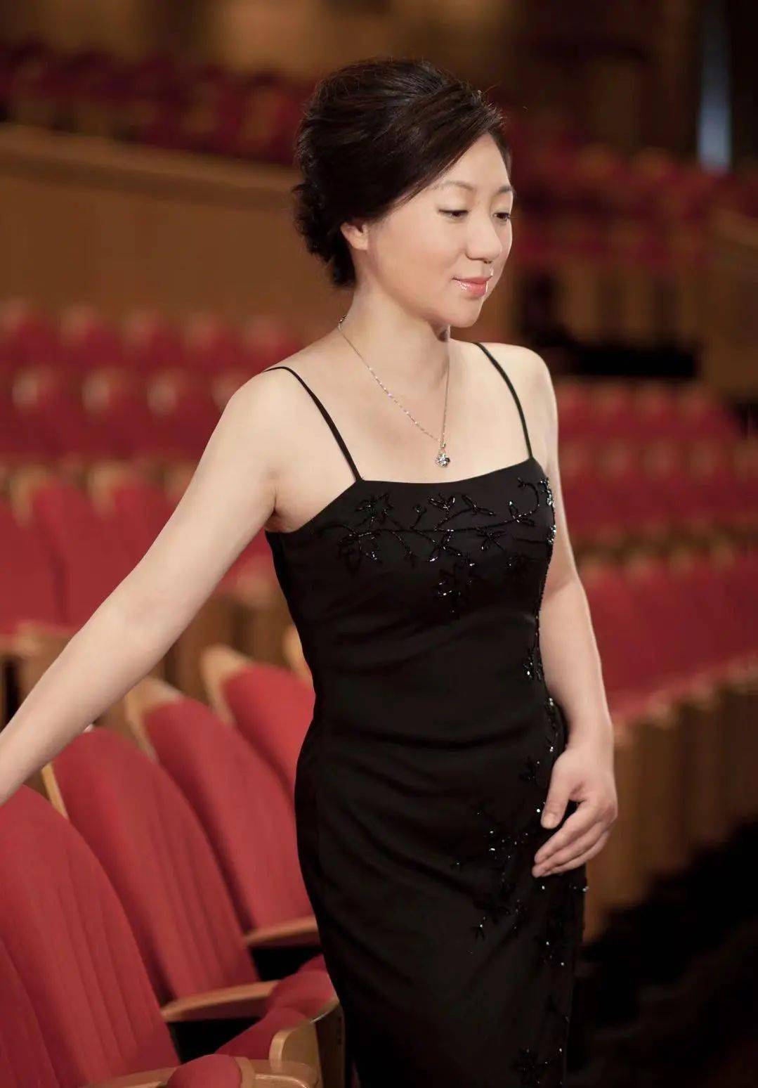 活动招募弓弦琴韵段皑皑二胡演奏艺术新书发布与分享会即将举行