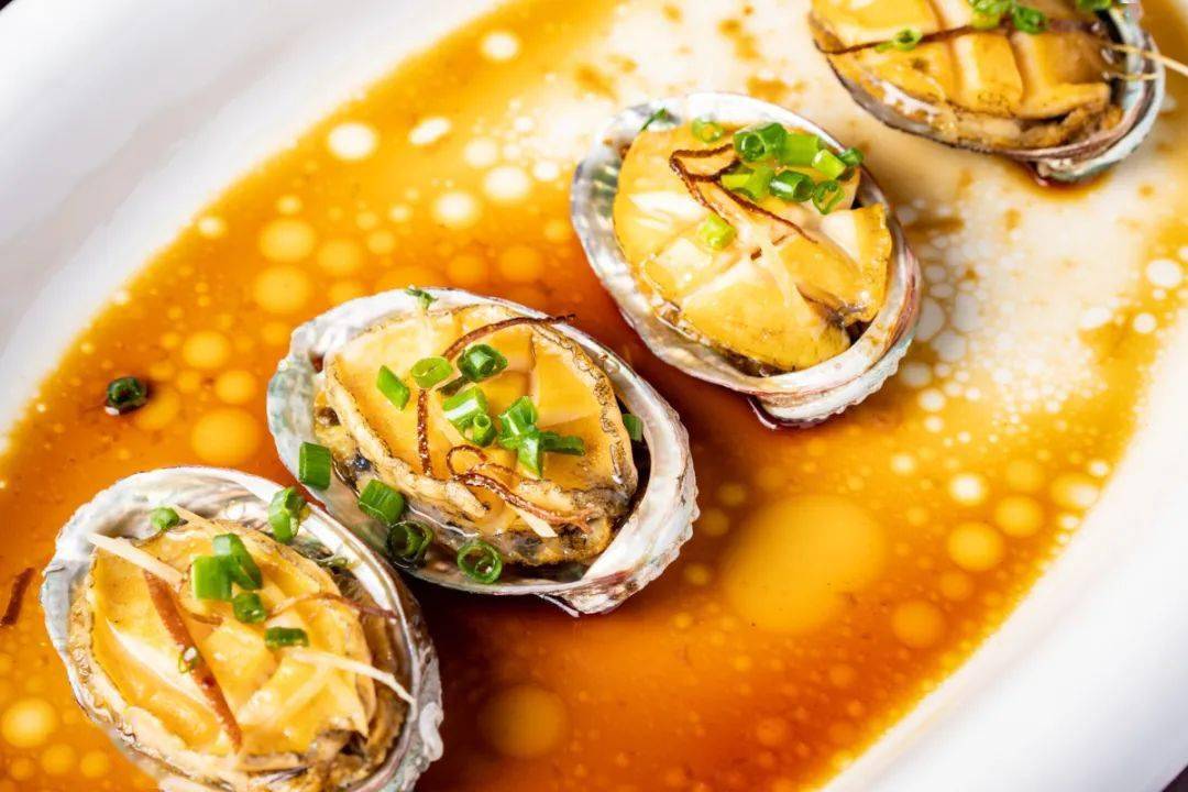 粤港潮楼海鲜中餐厅人民广场上新啦298元抢4人套餐6