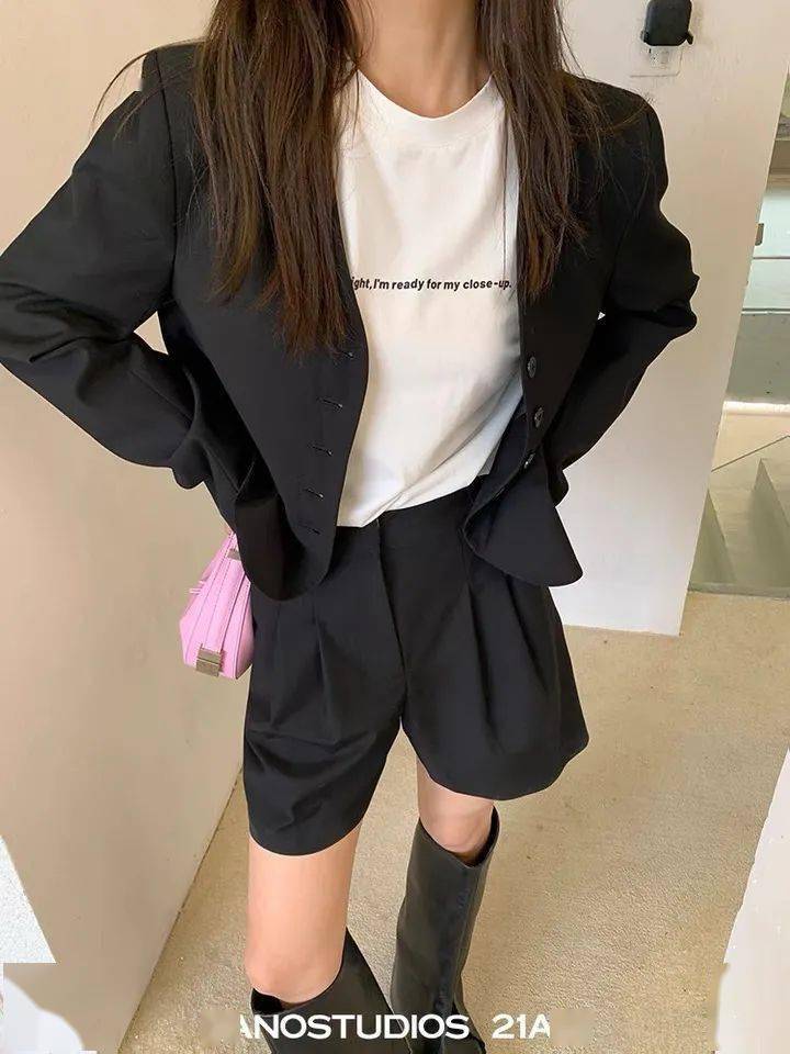 什么|换季穿什么？进来抄年轻人的答案