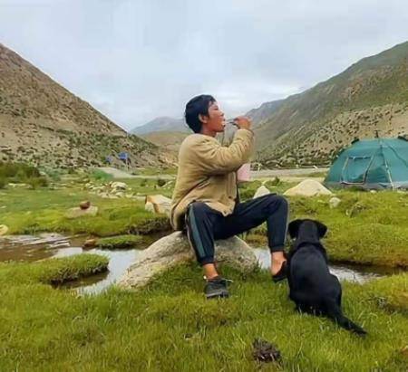 揭秘徒步西藏内幕:多数为流量,开直播赚钱_张宋