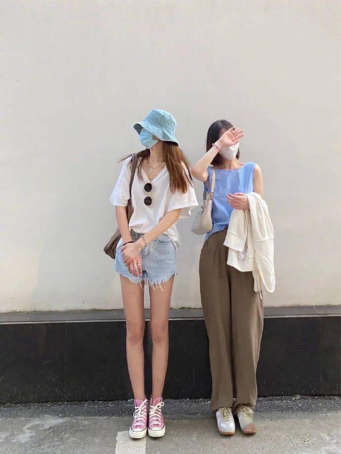服装搭配 | 一组清爽舒适的闺蜜穿搭图鉴