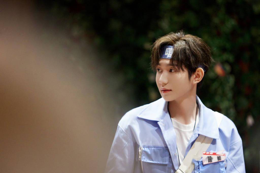 App|《奇异剧本鲨》最新正片上线 人狠话不多的嘻帅王源本次只想拿第一！