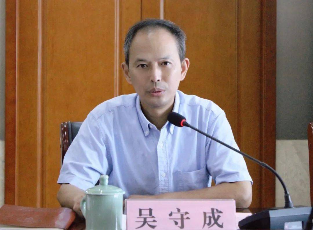 (来源:丽水人社) 市委组织部副部长,市人力社保局党组书记,局长吴守成