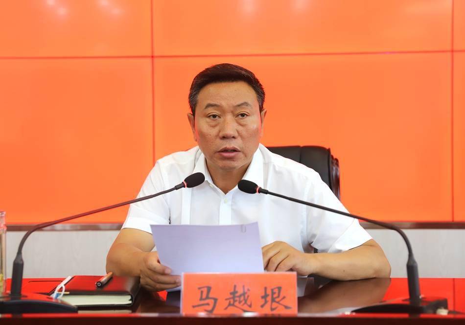 8月24日下午,天水市林长制工作视频会议结束后,清水县委书记马越垠