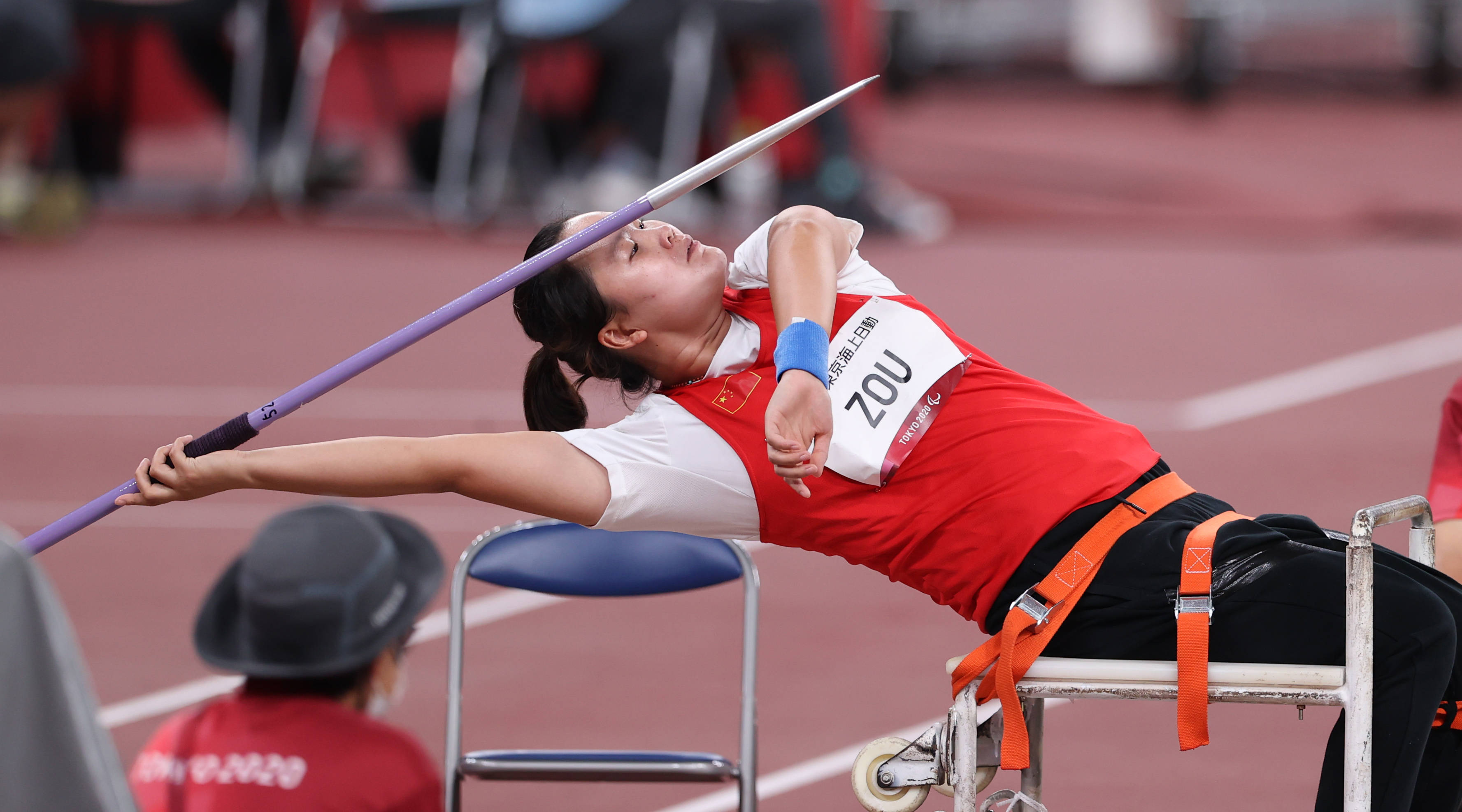 田径——女子标枪f34级:邹莉娟夺冠