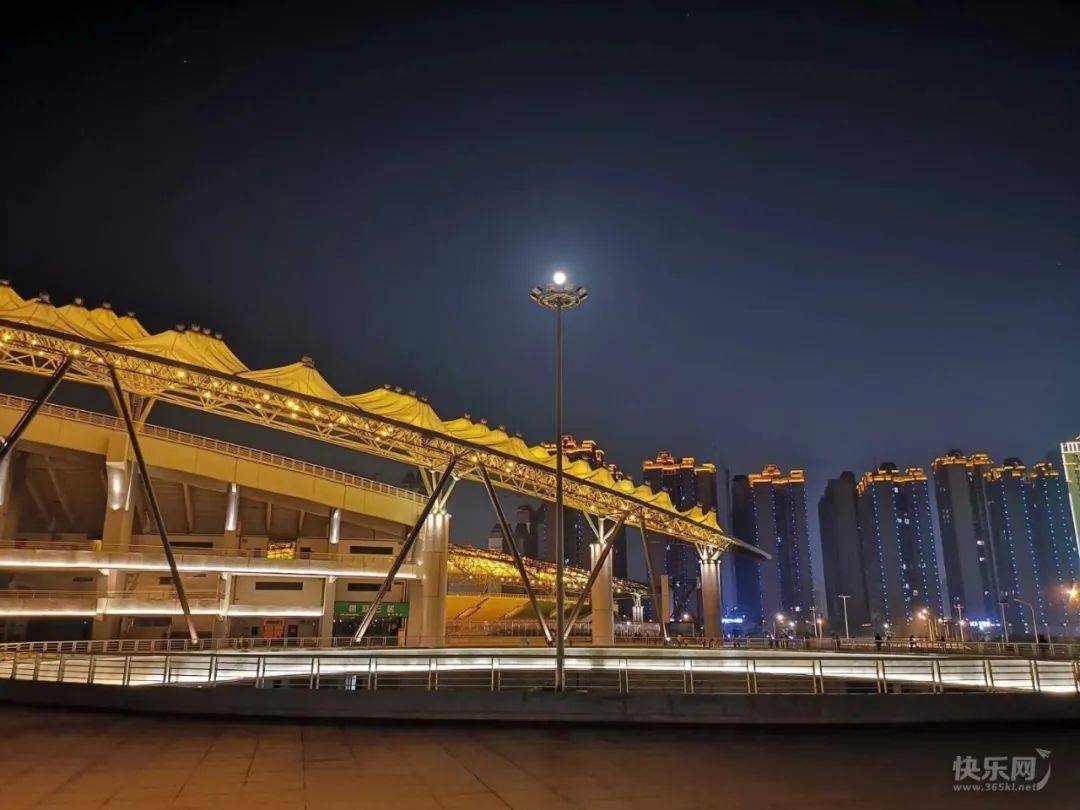 贵港马草江夜景图片图片