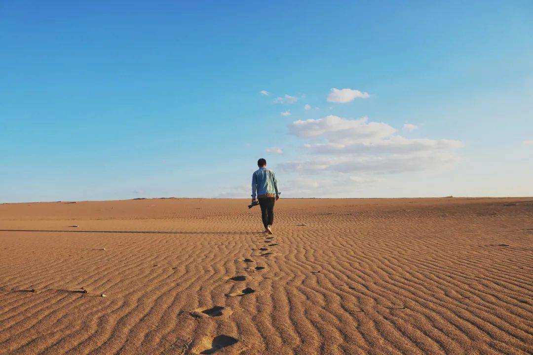 什么样才叫做人 a3a26084756f4f86a2f1cc30c3aa1b22.jpeg