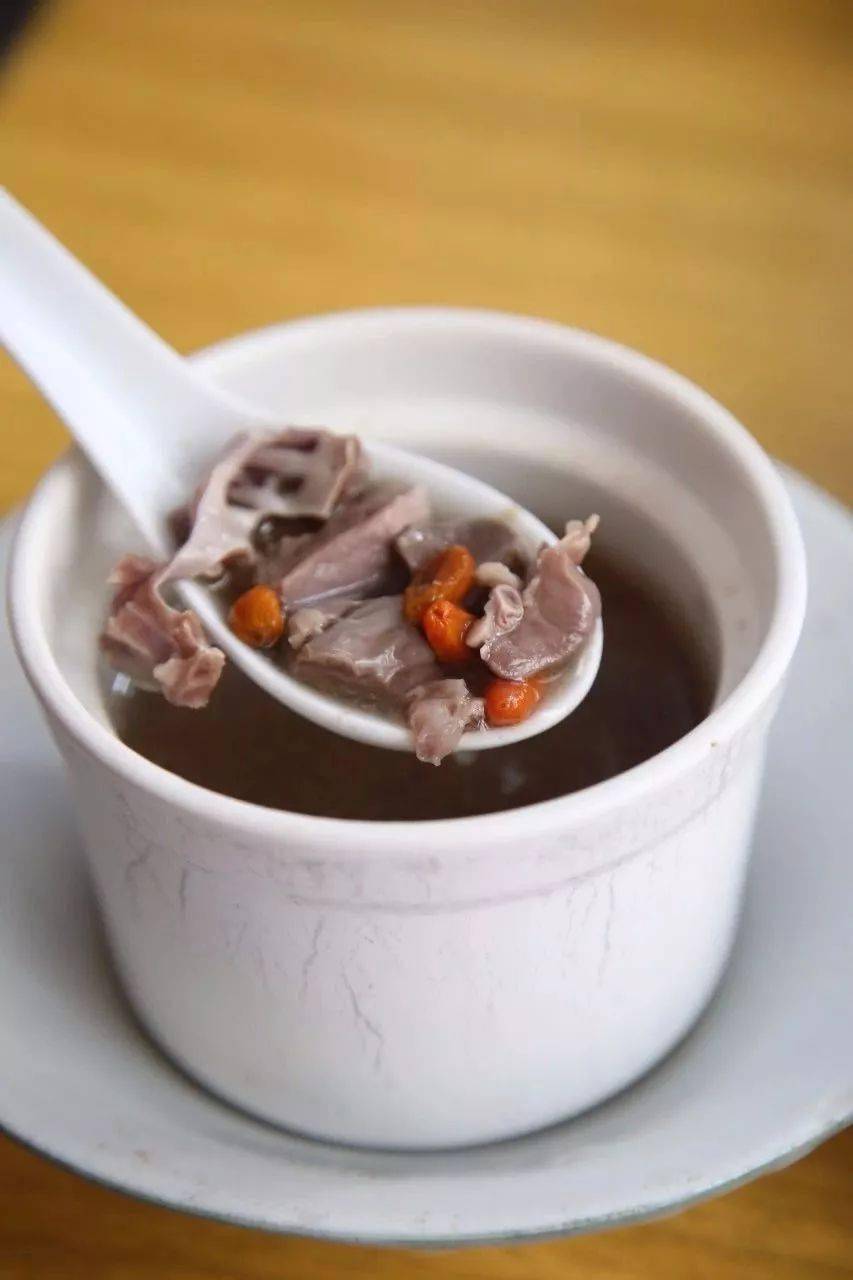 这家在横竹路上开了近三十年的汤包店,是老厦门人口袋馆子里的最爱之