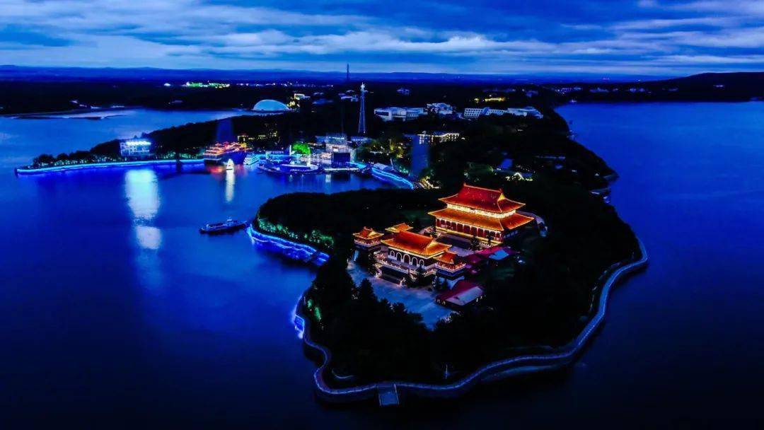 镜泊湖|依水而建，湖中舞台效果曝光！第四届黑龙江省旅发大会，我们9月1日见！