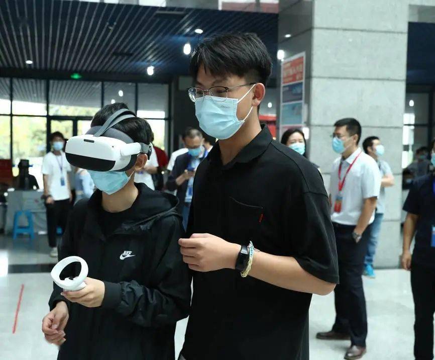 入学快乐西工大迎新现场直击