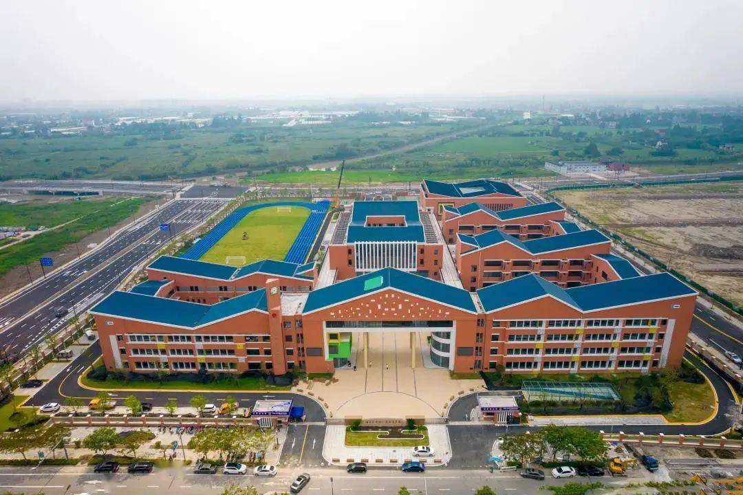 今年开学 海盐有两所学校的学生 三毛幼儿园 海盐县三毛小学东校区