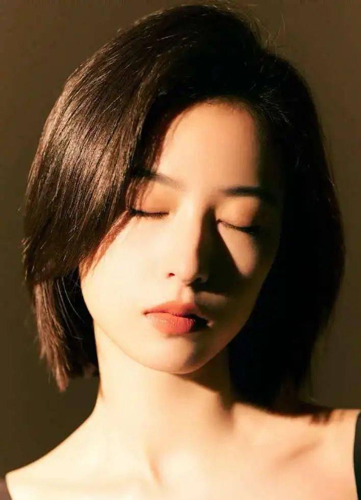 2021 hairlifedont beunhappy不能不承认,短发看起来的确更潇洒,更