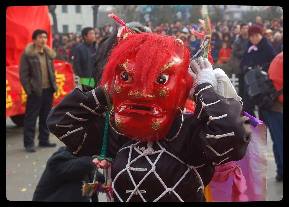 大战蚩尤的创世传说和远古人类守猎时代自然崇拜,鬼神崇拜的信仰风俗