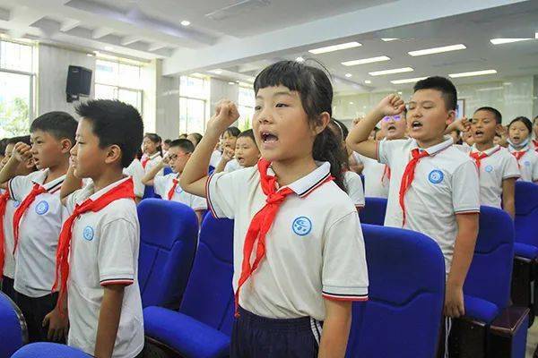 去看看西昌市各学校的开学第一天