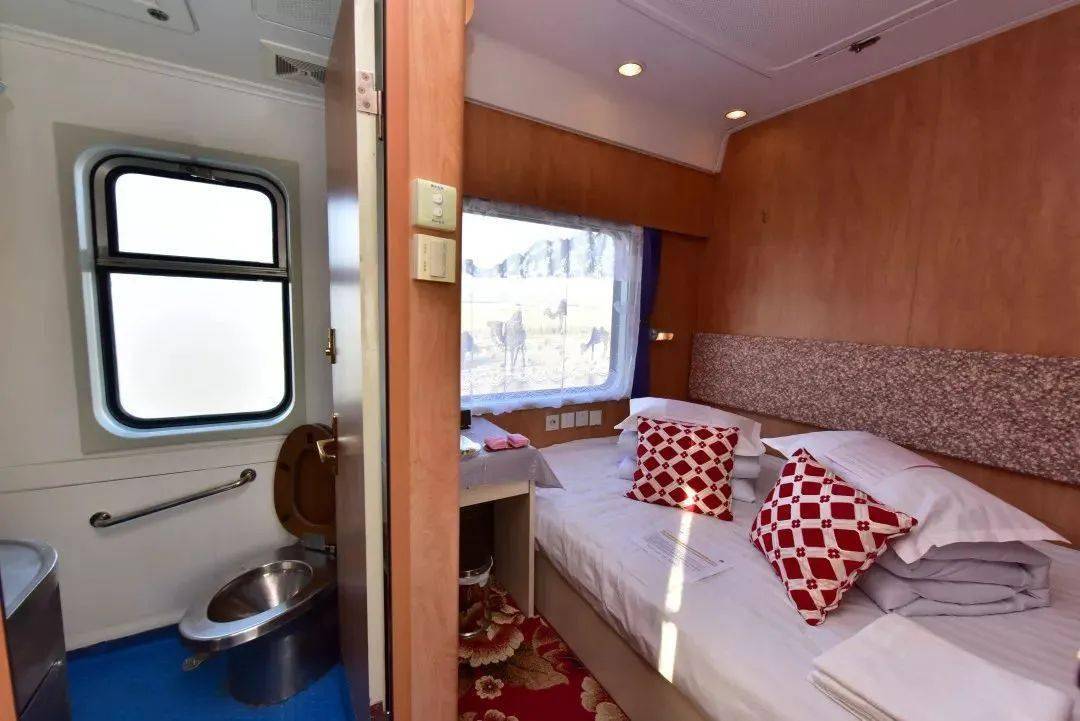 673万一趟的中国最壕火车看完我自闭了