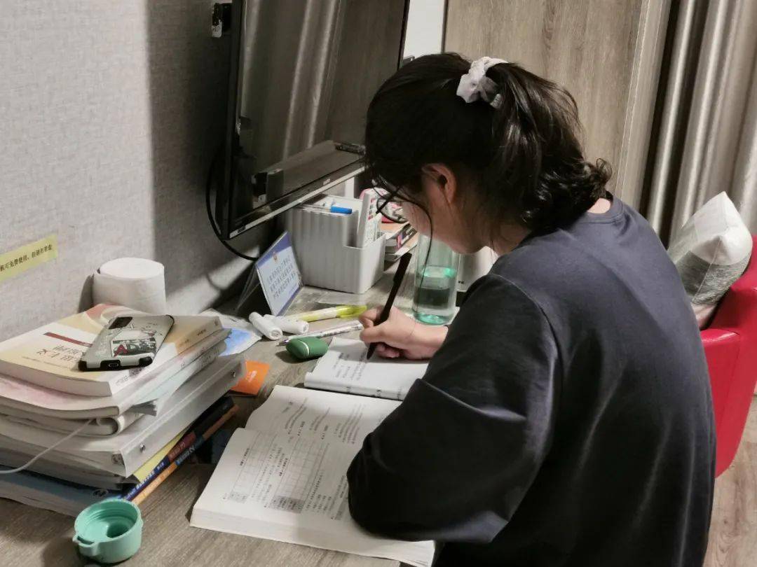 十四运会志愿者带你探寻西航小秦宝在封闭管理期间的日常