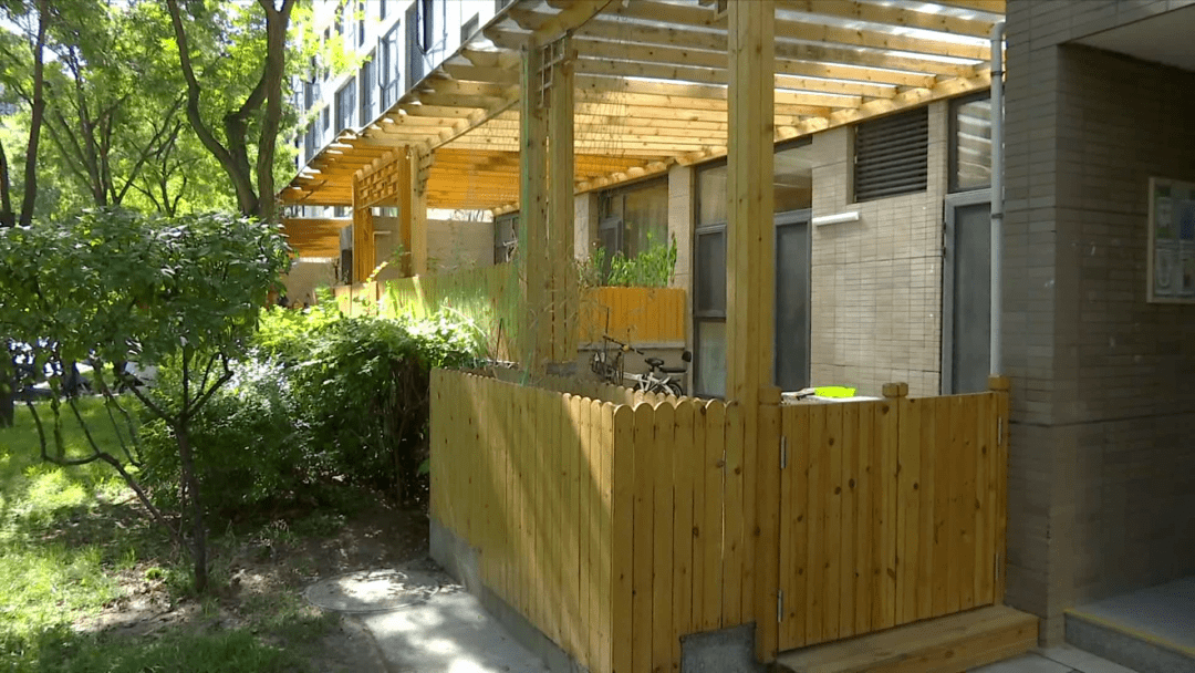 调查银川这个小区多户一楼小院越建越大如此任性谁来管