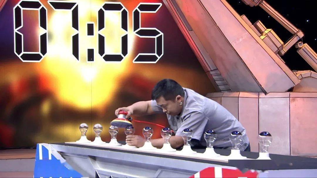 从零开始做到极致如今他是一名新晋卡丁车神车手