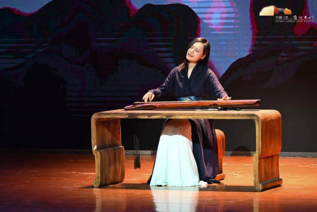 【剧照分享】何怡《如梦令》诗词琴歌音乐会