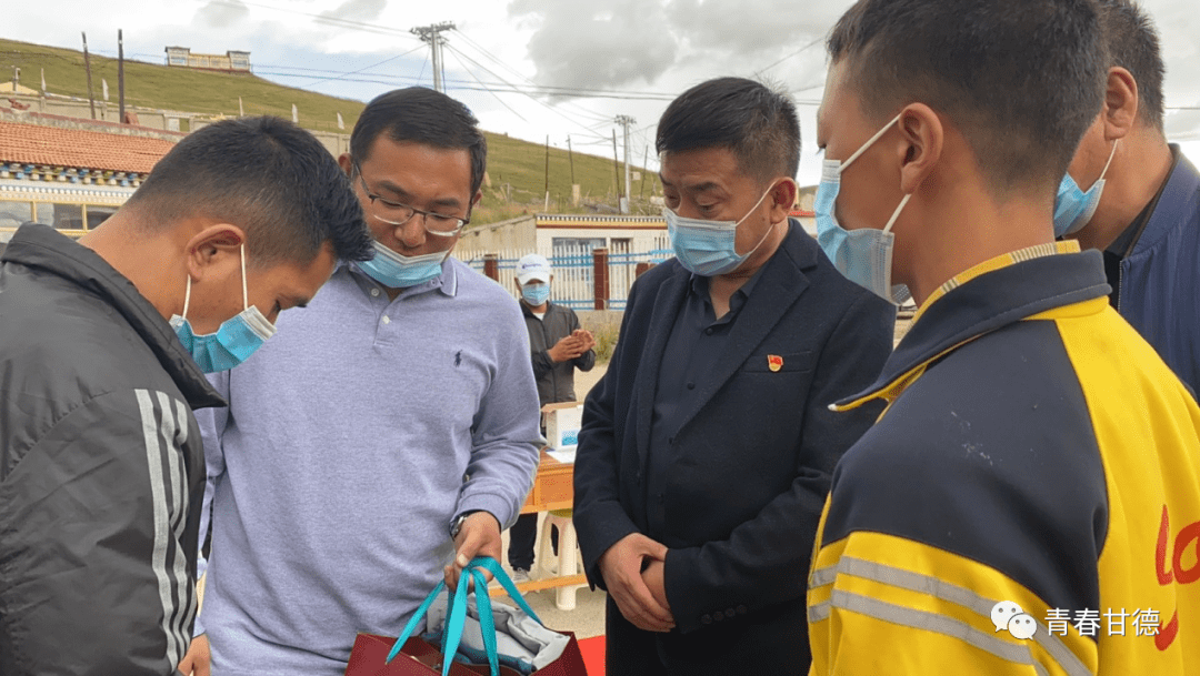 基层团讯县委书记李汉江莅临甘德县民中检查指导疫情防控和开学复学